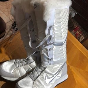 Nike White sneaker tall snow boots